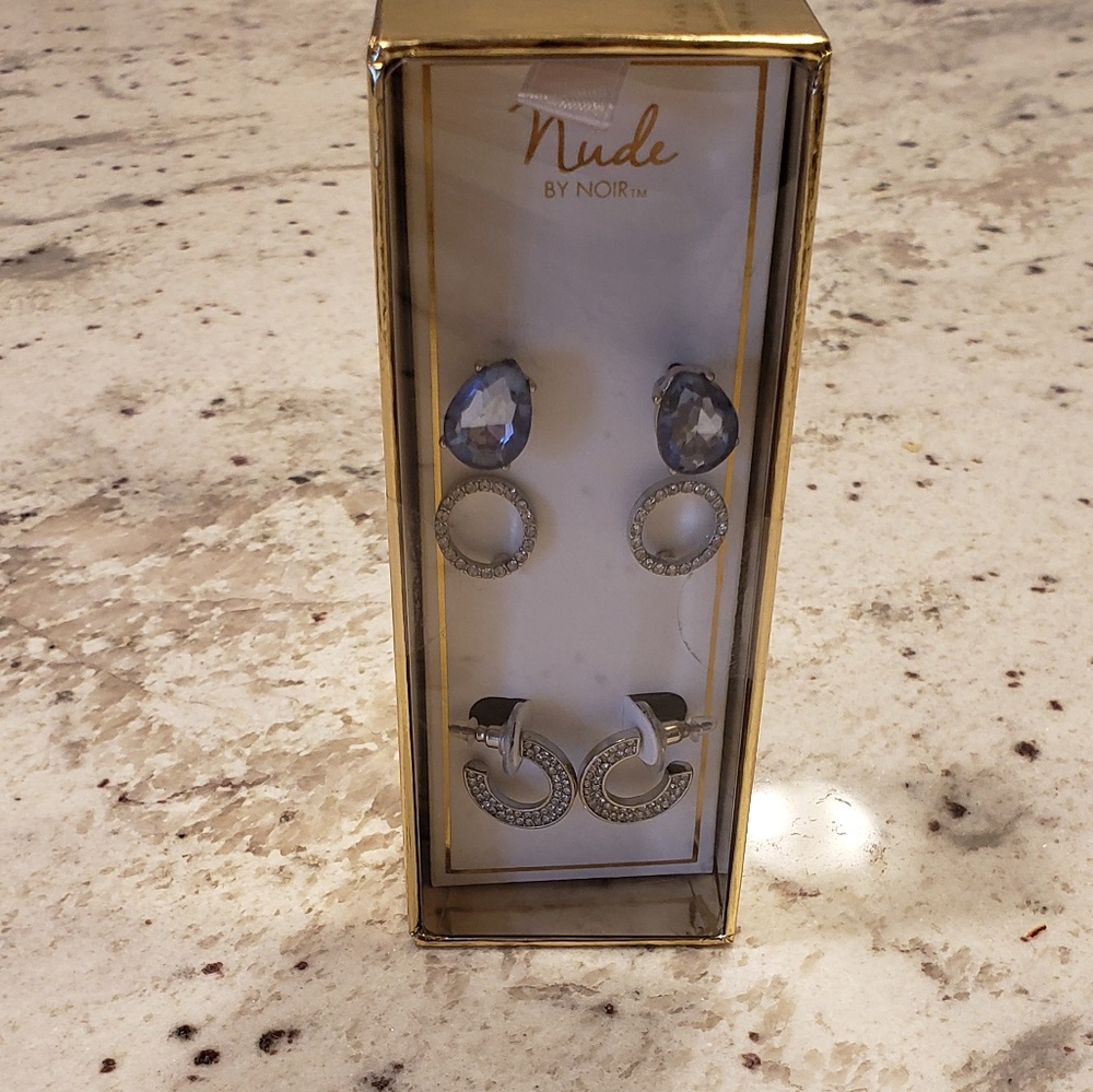 NWB 3 Silver Rhinestone & Blue Gem Earring Box Set - Picture 3 of 5